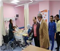 محافظ القليوبية يطمئن على 3 مرضى من أطفال غزة يتلقون العلاج بمستشفى القناطر