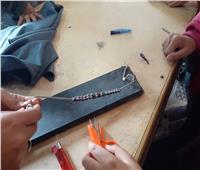 تدريب فتيات نتشارك على الحرف والمشغولات اليدوية داخل مراكز الشباب بسيناء