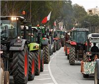مزارعو إيطاليا يغزون شوارع العاصمة بجرّاراتهم