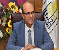 رئيس جامعة أسيوط يصدر قرارًا بتولي الدكتور عبد المولى الإشراف على كلية الآداب 