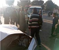 ننشر أسماء مصابي تصادم سيارتين في نجع حمادي| صور