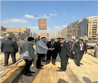  محافظ القاهرة يتفقد ميدان التجنيد بعد إصلاح ماسورة المياه