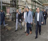 وزير الإنتاج الحربي في جولة تفقدية مفاجئة لشركة «حلوان للصناعات الهندسية»‎