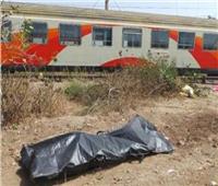 التصريح بدفن 3 أشخاص صدمهم قطار أثناء عبور شريط السكة الحديد بقها