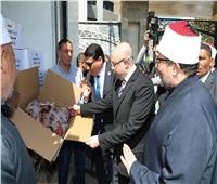 توزيع 2 طن لحوم من صكوك الأضاحي على الأسر الأولى بالرعاية في بني سويف 