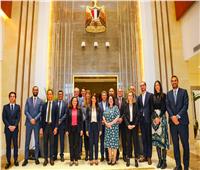 وزيرة التعاون الدولي تستعرض مع أعضاء البنك الأوروبي نتائج زيارتهم لمصر