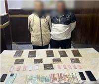 بالصور.. ضبط 5 عاطلين بحوزتهم مخدرات وأسلحة نارية بالقاهرة 