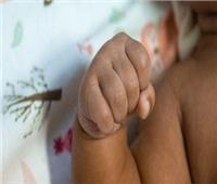 السر وراء ضغط الرضع حديثي الولادة على قبضة اليد