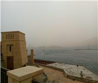 بسبب العاصفة الترابية.. غلق حركة الملاحة الجوية والنهرية في أسوان
