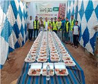 «وجبات ومساعدة المحتاجين».. شباب قنا يتسارعون لفعل الخير في رمضان