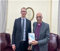 رئيس أساقفة الكنيسة الأسقفية يستقبل كلية اللاهوتية الإصلاحية البوريتانية
