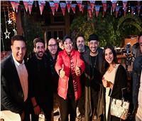 بالصور.. حكيم ونجوم الأغنية والمشاهير يجتمعون في سحور رمضاني