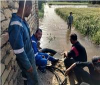رئيس مياه القناة : تمكنا من شفط المياه من منطقة عين غصين بعد كسر جسر ترعة السويس