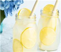 للشعور بالإنتعاش.. طريقة تحضير عصير الليمون بالزنجبيل المثلج