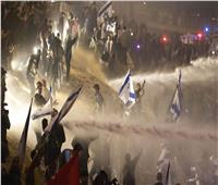 خلال مطالبتهم بصفقة تبادل للرهائن.. عملية دهس لمتظاهرين إسرائيليين في تل أبيب