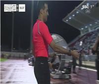 «هاتف محمول» يوقف مباراة الشباب أمام الطائي في الدوري السعودي