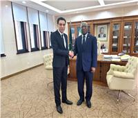 سفير مصر بمالابو يلتقي وزير خارجية غينيا الاستوائية لتعزيز التعاون المشترك 