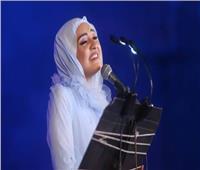 الفنانة هلا رشدي: بقرأ قرآن قبل ما أطلع على المسرح