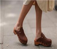 للسيدات| «الكلوج».. أحدث موضة لأحذية صيف 2024