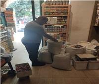 ضبط مكرونة و أرز و سكر مجهولي المصدر في حملة تموينية بشرق الإسكندرية 