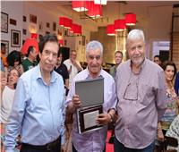 زاهي حواس يفوز بجائزة رجل العام من اتحاد الكتاب الصحفيين الإسبان   