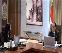 رئيس الوزراء يستعرض مع مايا مرسي ملفات وأنشطة القومي للمرأة