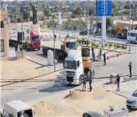 مصر تدفع بـ350 شاحنة مساعدات إلى أهالي غزة