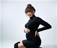 وهي حامل.. وصلة رقص هيستيرية لنجمة ستار أكاديمي مايا نعمة | فيديو 