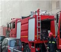 12 سيارة إطفاء تسيطر على حريق مخزن الطوابق بالجيزة