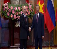 بدء محادثات الرئيس الروسي ونظيره الفيتنامي بقصر «هانوي»