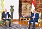 السيسي: العلاقات المصرية الأمريكية قوية وتتميز بطابع استراتيجي 