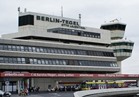 إخلاء صالة بمطار ببرلين بسبب غاز يشتبه أنه مسيل للدموع