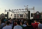 صور.. توافد الجمهور على حفل عمرو دياب بكايرو فيستفال