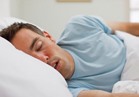 انقطاع النفس أثناء النوم يؤثر سلبا على القلب وسكر الدم