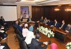محافظ الإسكندرية يجتمع بشباب الدفعة الأولى من البرنامج التدريبي الرئاسي