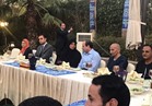 بالفيديو والصور..الرئيس يتناول الإفطار مع المواطنين في مقر إقامته