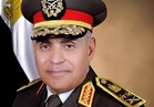 وزير الدفاع يتفقد منظومات التسليح والتأمين القتالي بالقوات البحرية