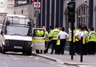 الشرطة البريطانية تحدد هوية اثنين من مهاجمي لندن