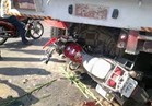 مصرع عامل في حادث تصادم دراجته البخارية بسيارة نقل بالفيوم 