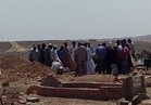 دفن المهندس المصري ضحية تعدي سائح إيطالي بمقابر مرسى علم 