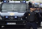 الشرطة الأسبانية تقوم بعملية أمنية في مدينة كامبريلس ببرشلونة