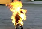 رجل يشعل النار في نفسه خارج برلمان نيوزيلندا