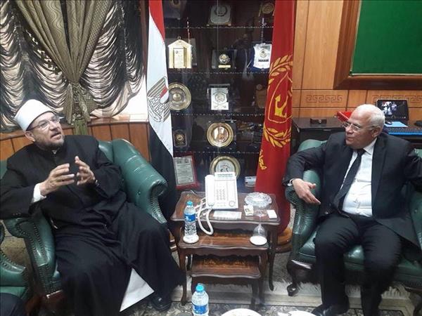 محافظ بورسعيد يستقبل وزير الأوقاف