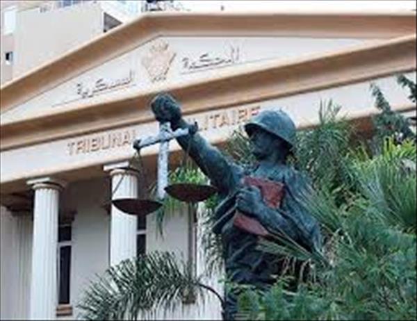 المحكمة مد أجل النطق بالحكم على 53 متهماً باستهداف رجال الأمن