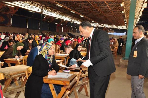 نائب رئيس جامعة عين شمس لشئون التعليم والطلاب