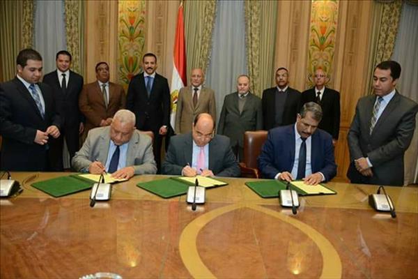  د.محمد سعيد العصار وزير الدولة للإنتاج الحربي 
