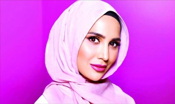 أمينة خان 