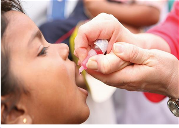 نصيحة هامة قبل تناول طفلك تطعيم شلل الأطفال