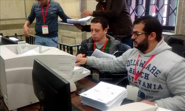 فحص أوراق الرئيس السيسي بالوطنية للانتخابات