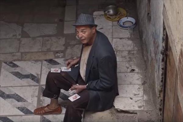 محمود حميدة في لقطة من الفيلم